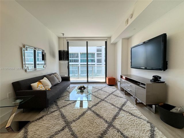 121 NE 34th St L401, Miami, FL 33137