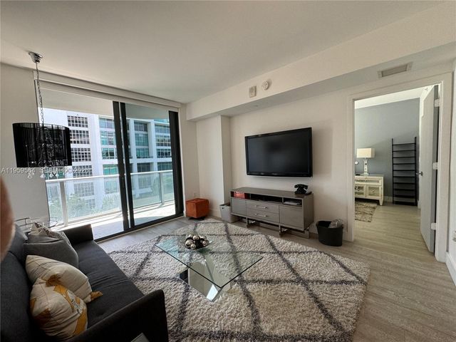 121 NE 34th St L401, Miami, FL 33137