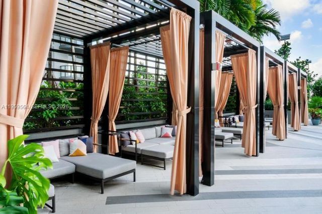 121 NE 34th St L401, Miami, FL 33137