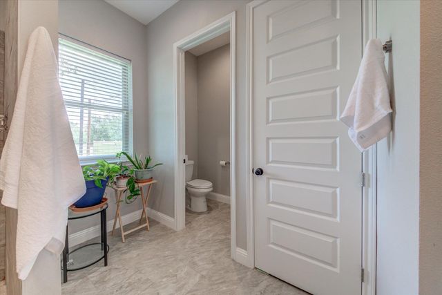 855 Aspen LN, Cottonwood Shores, TX 78657
