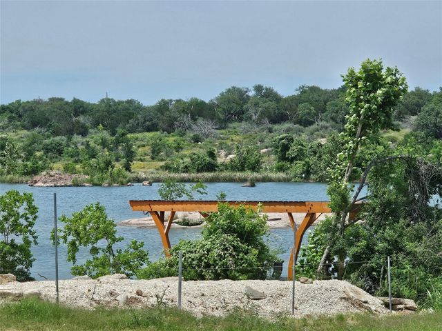 855 Aspen LN, Cottonwood Shores, TX 78657