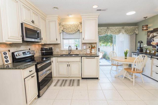 9754 Crane Dr., Myrtle Beach, SC 29572