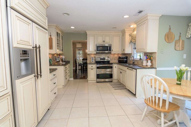 9754 Crane Dr., Myrtle Beach, SC 29572