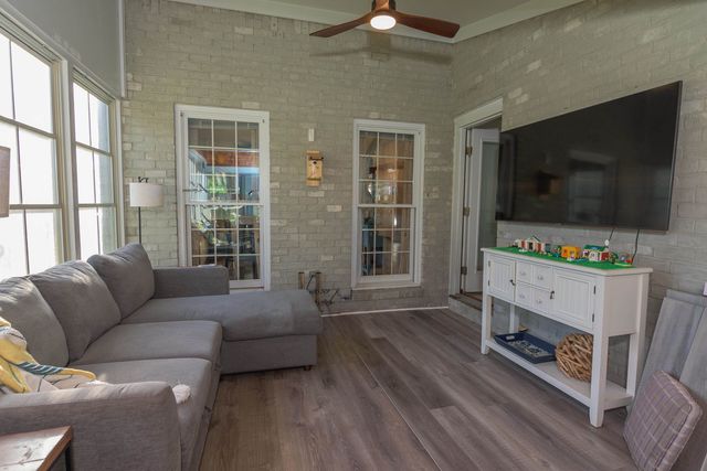 9754 Crane Dr., Myrtle Beach, SC 29572