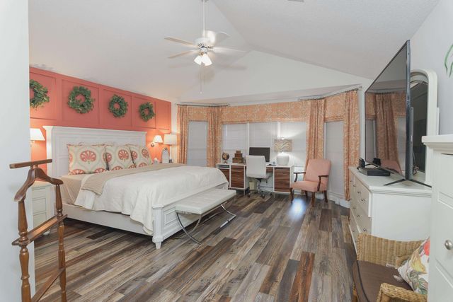 9754 Crane Dr., Myrtle Beach, SC 29572