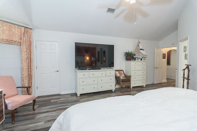 9754 Crane Dr., Myrtle Beach, SC 29572