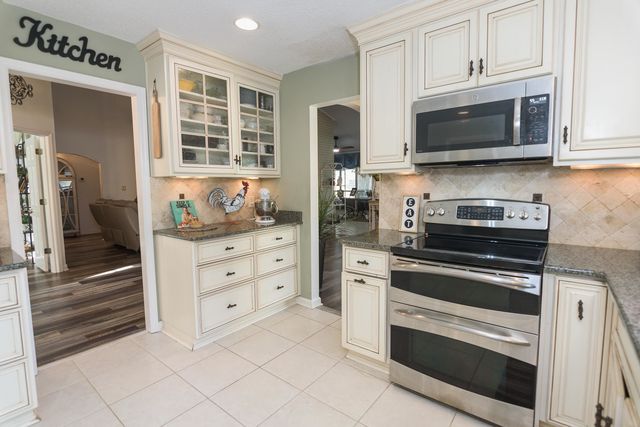 9754 Crane Dr., Myrtle Beach, SC 29572