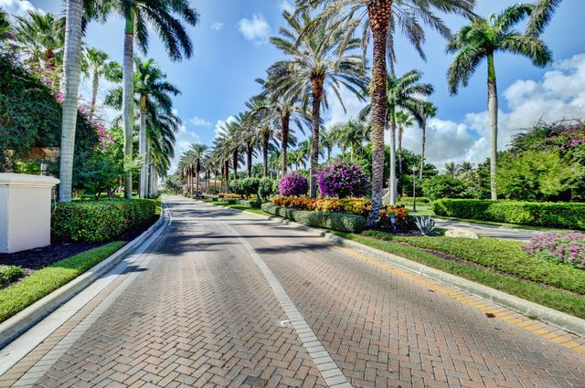 7199 Imperial Beach Circle, Delray Beach, FL 33446