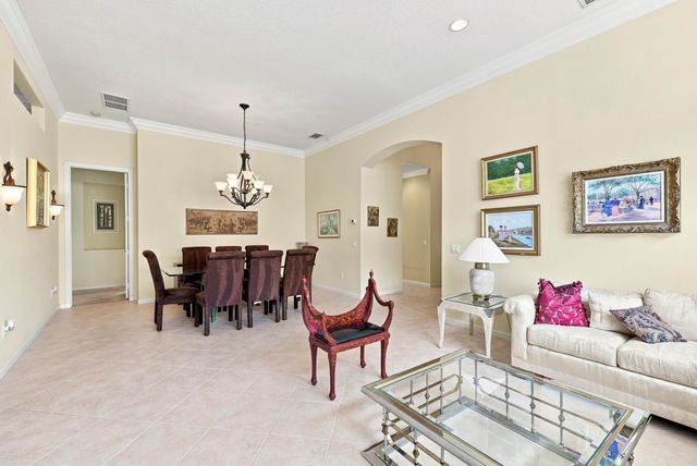 7199 Imperial Beach Circle, Delray Beach, FL 33446