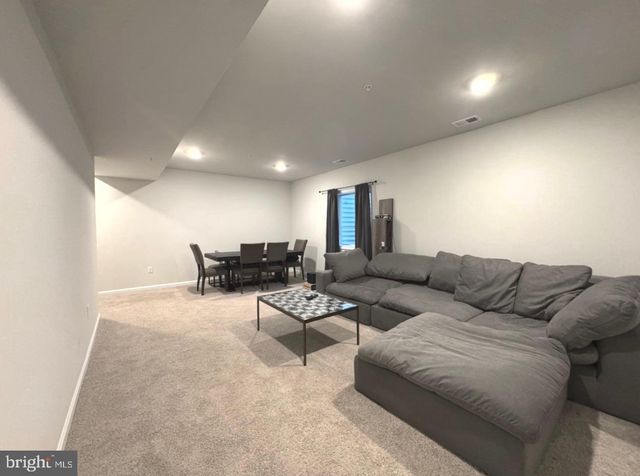 28 BUTTERCUP CIR, Elkton, MD 21921