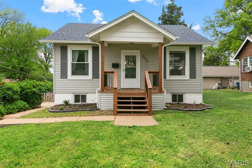 3535 Brown Road, St John, MO 63114