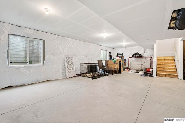 11860 S 115th Street, Papillion, NE 68046
