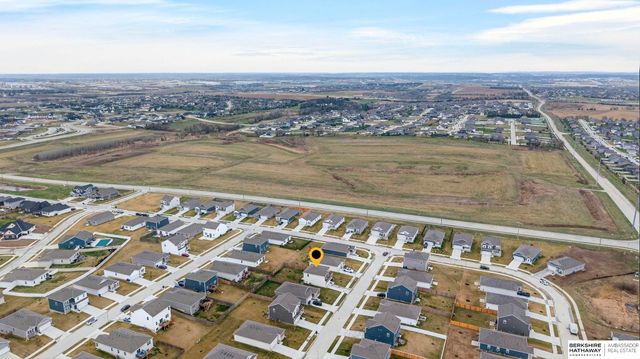 11860 S 115th Street, Papillion, NE 68046