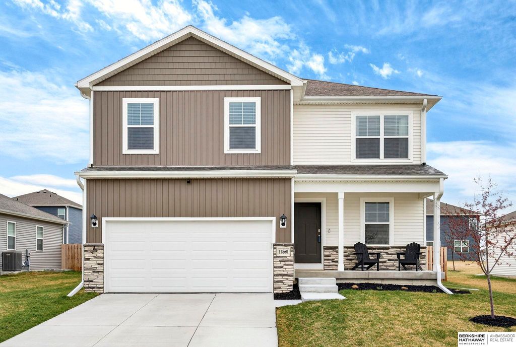11860 S 115th Street, Papillion, NE 68046