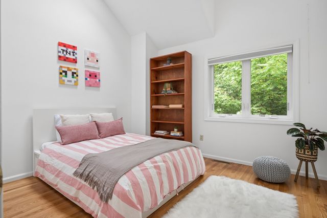 412 Parker St O, Newton, MA 02459