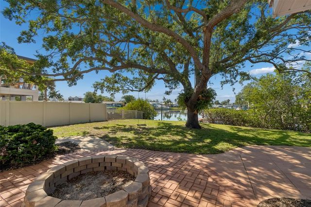 4790 SHORE ACRES BOULEVARD NE, St Petersburg, FL 33703