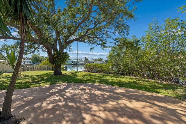 4790 SHORE ACRES BOULEVARD NE, St Petersburg, FL 33703