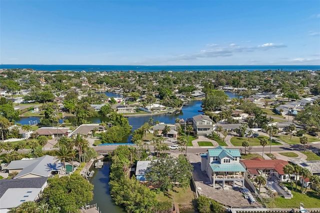 4790 SHORE ACRES BOULEVARD NE, St Petersburg, FL 33703