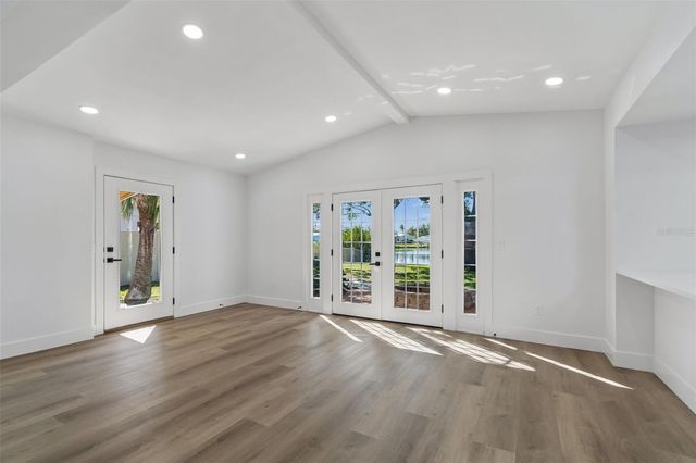 4790 SHORE ACRES BOULEVARD NE, St Petersburg, FL 33703