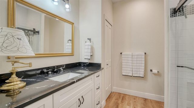 4060 PENSHURST PARK, Sarasota, FL 34235