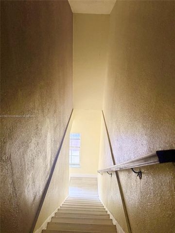 906 SW 74th Ave, North Lauderdale, FL 33068