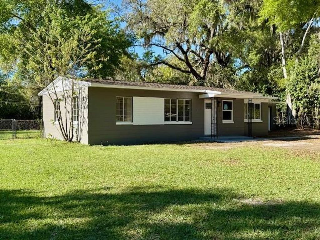 Image 1 of property listing at 18 CROOM ROAD, Brooksville, FL 34601