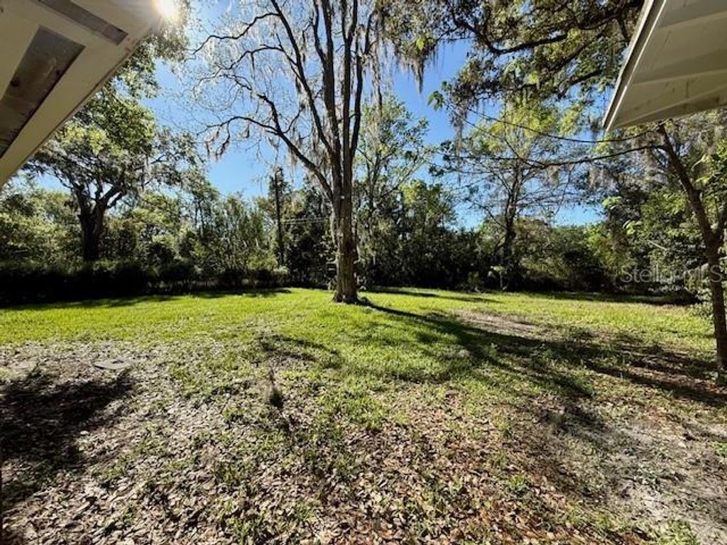 Image 40 of property listing at 18 CROOM ROAD, Brooksville, FL 34601