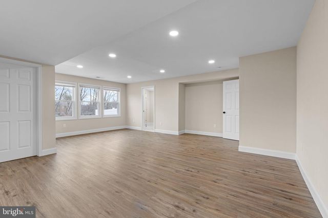 64 VIVIDLEAF LN, Levittown, PA 19054