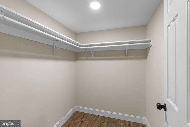 64 VIVIDLEAF LN, Levittown, PA 19054