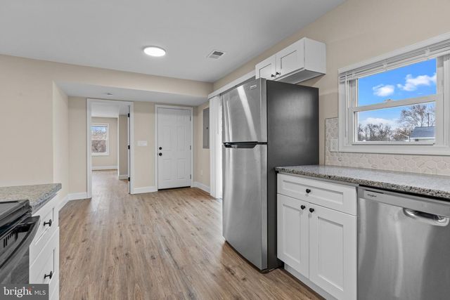 64 VIVIDLEAF LN, Levittown, PA 19054