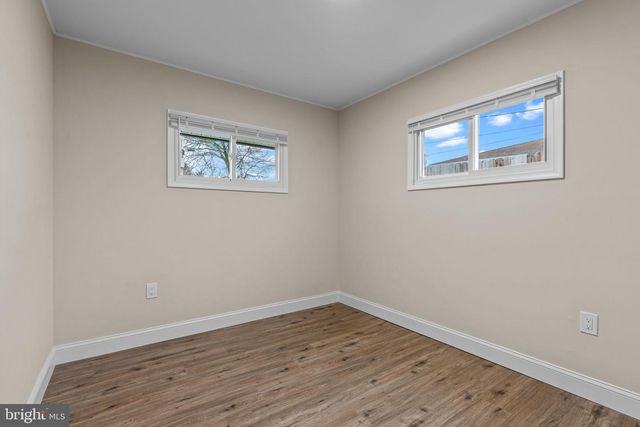 64 VIVIDLEAF LN, Levittown, PA 19054