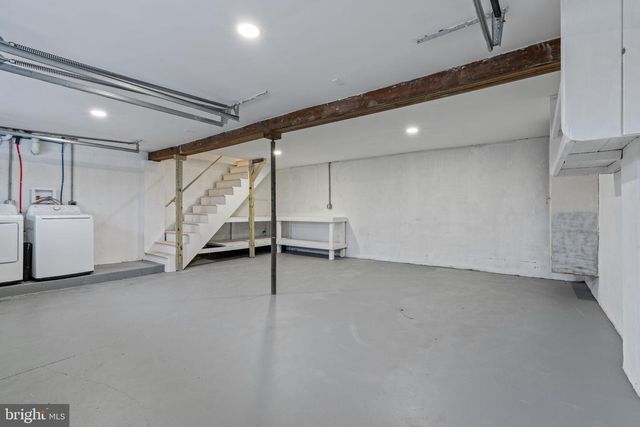 64 VIVIDLEAF LN, Levittown, PA 19054