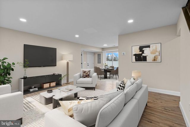 64 VIVIDLEAF LN, Levittown, PA 19054