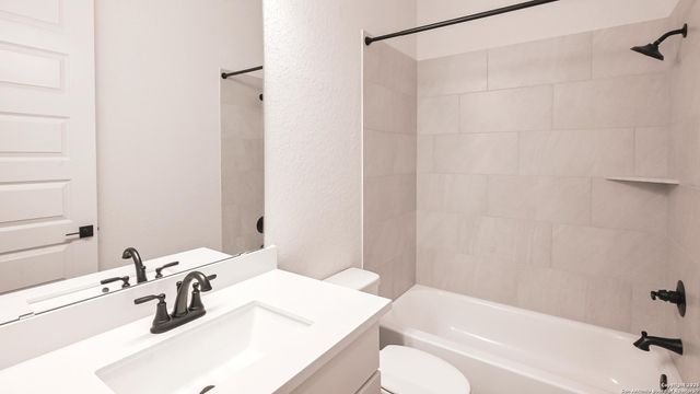 336 Alpine Lakes, New Braunfels, TX 78130