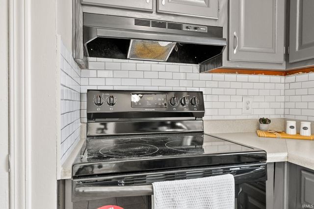 1816 Montgomery Court, Fort Wayne, IN 46815