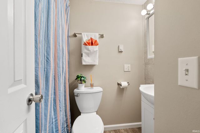 1816 Montgomery Court, Fort Wayne, IN 46815