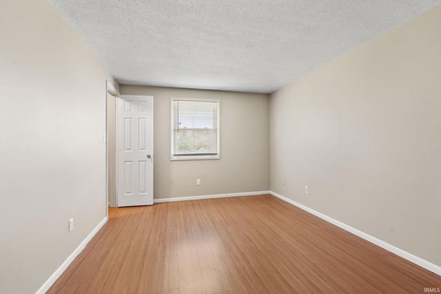 1816 Montgomery Court, Fort Wayne, IN 46815