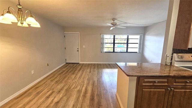 8 QUAILS RUN BOULEVARD 3, Englewood, FL 34223