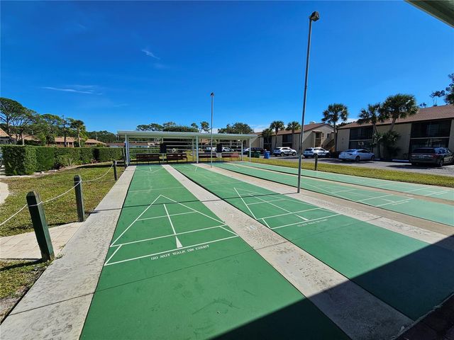 8 QUAILS RUN BOULEVARD 3, Englewood, FL 34223