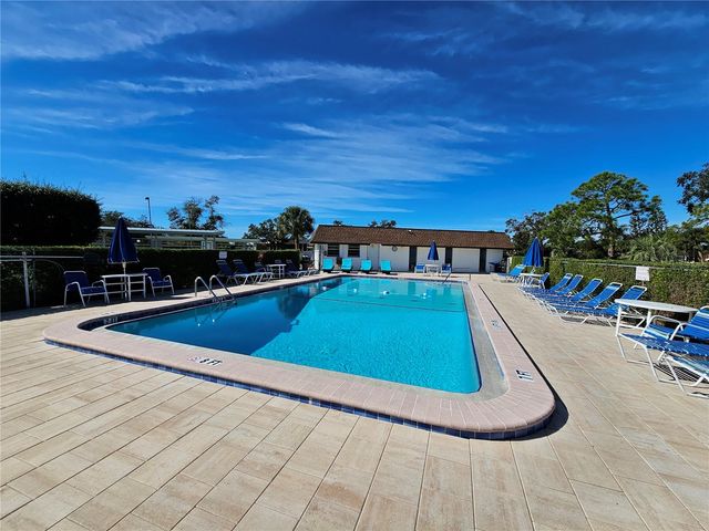 8 QUAILS RUN BOULEVARD 3, Englewood, FL 34223