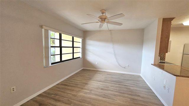 8 QUAILS RUN BOULEVARD 3, Englewood, FL 34223