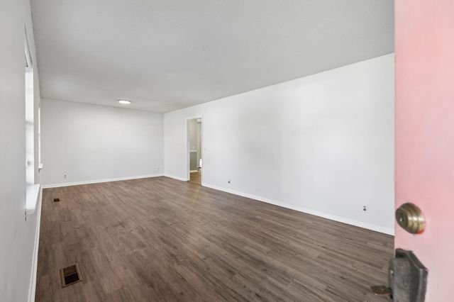 98 W Highland Drive, Ringgold, GA 30736