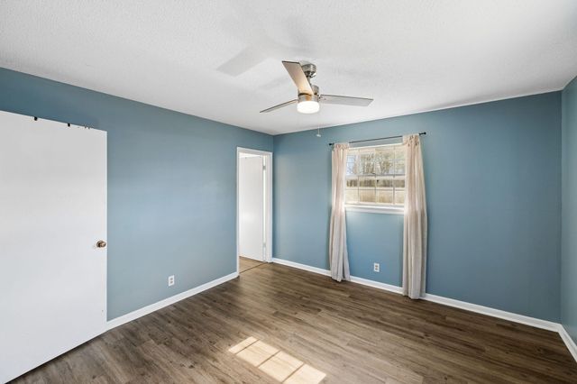 98 W Highland Drive, Ringgold, GA 30736