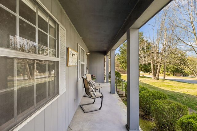 98 W Highland Drive, Ringgold, GA 30736