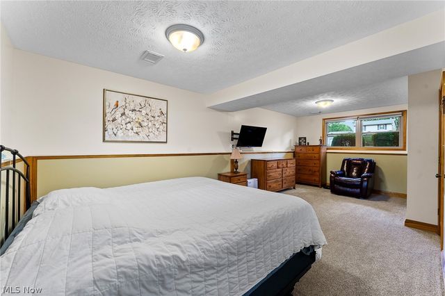 2371 Penny Lane, Austintown, OH 44515