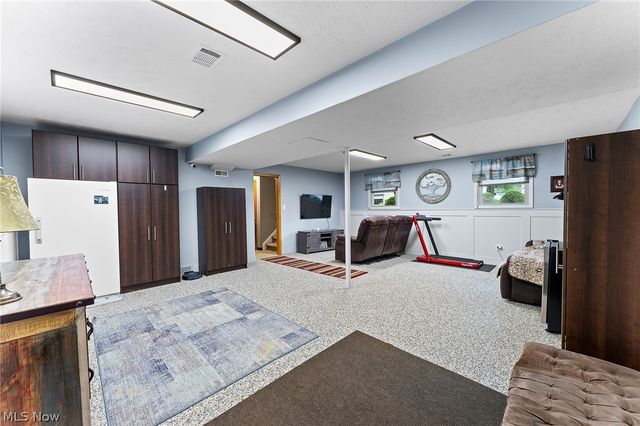 2371 Penny Lane, Austintown, OH 44515