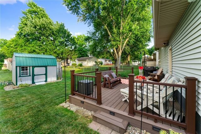 2371 Penny Lane, Austintown, OH 44515