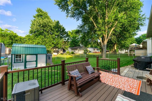2371 Penny Lane, Austintown, OH 44515