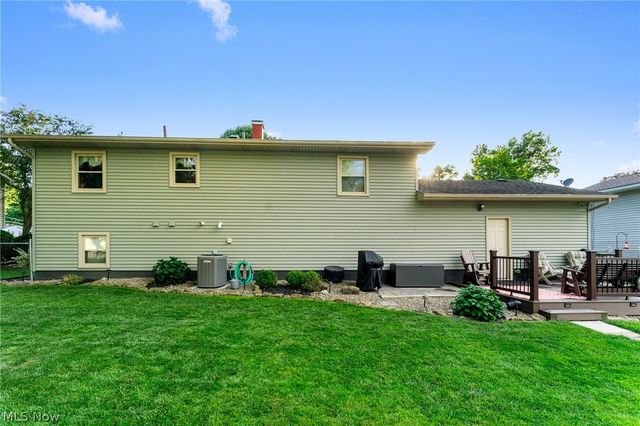 2371 Penny Lane, Austintown, OH 44515