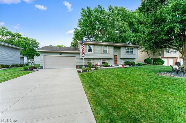 2371 Penny Lane, Austintown, OH 44515